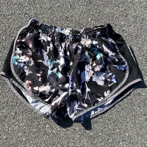 Nike Women's Black and Gray Patterned Shorts